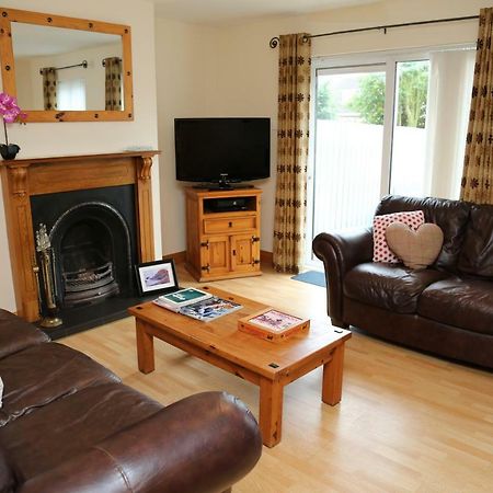 Sunny Seaside Getaway Villa Portstewart Buitenkant foto
