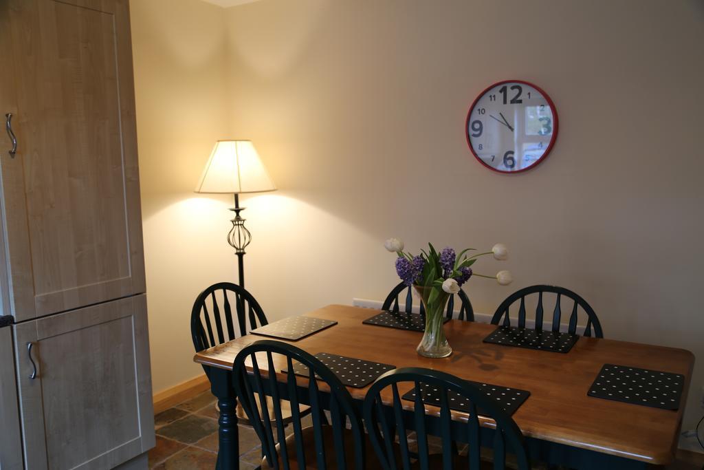 Sunny Seaside Getaway Villa Portstewart Buitenkant foto