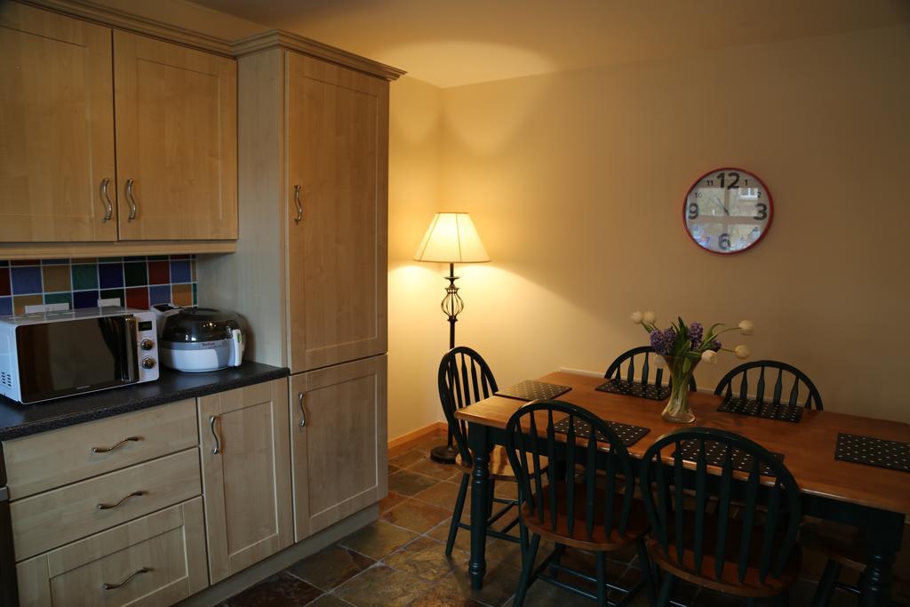 Sunny Seaside Getaway Villa Portstewart Buitenkant foto