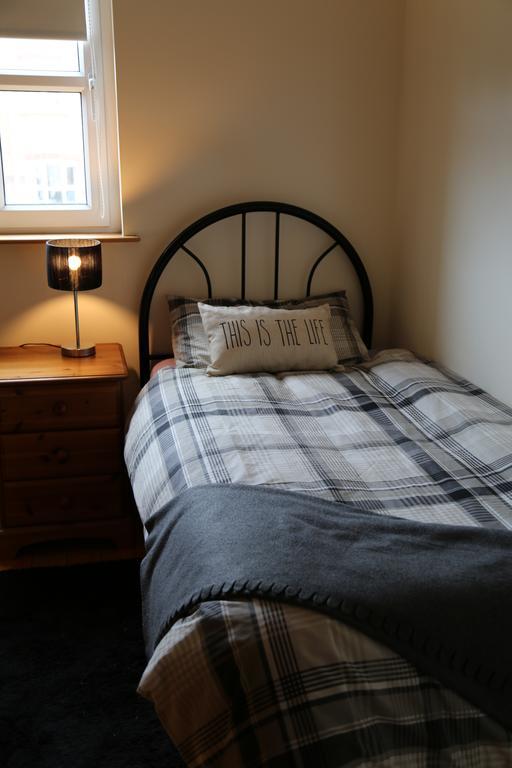 Sunny Seaside Getaway Villa Portstewart Buitenkant foto