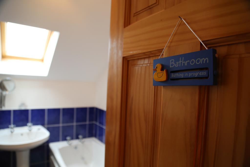 Sunny Seaside Getaway Villa Portstewart Buitenkant foto