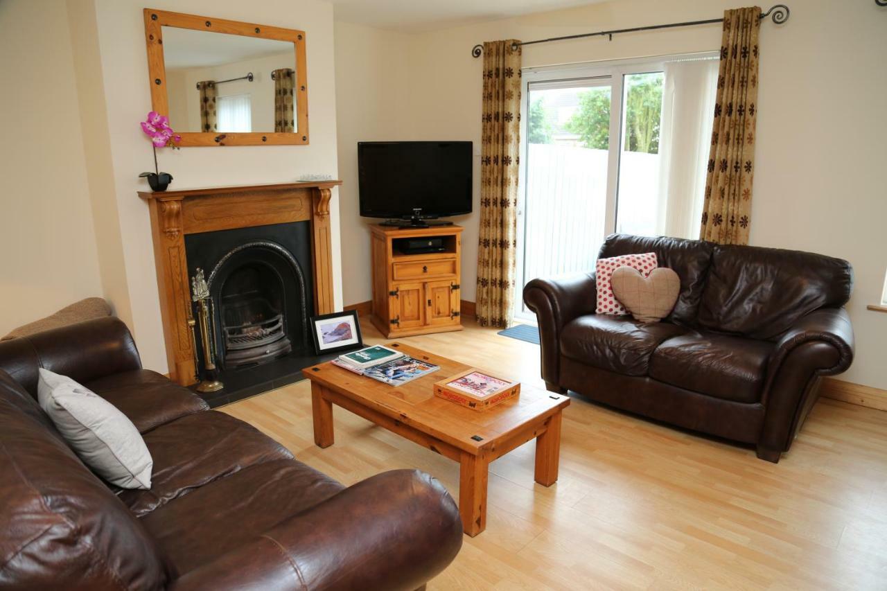 Sunny Seaside Getaway Villa Portstewart Buitenkant foto